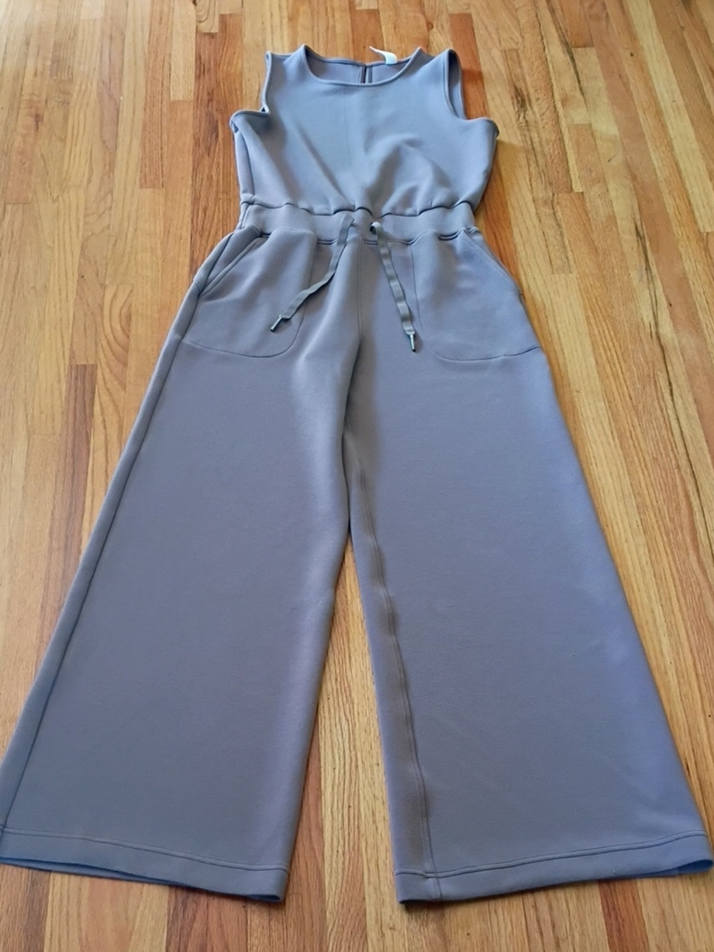 SPANX Wide-Leg Sleeveless Jumpsuit Size S